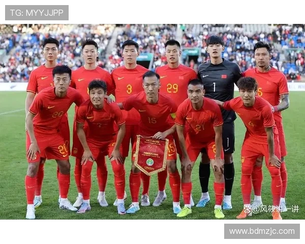 国足主场逆转取胜全场沸腾年轻球员闪耀彰显团队新力量