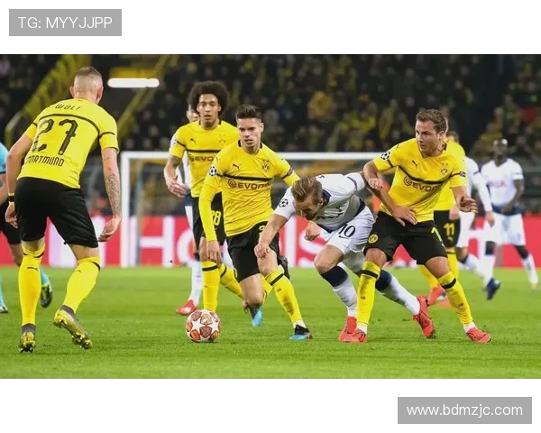 多特蒙德迎战劲敌鏖战正酣双方实力对比悬念迭起