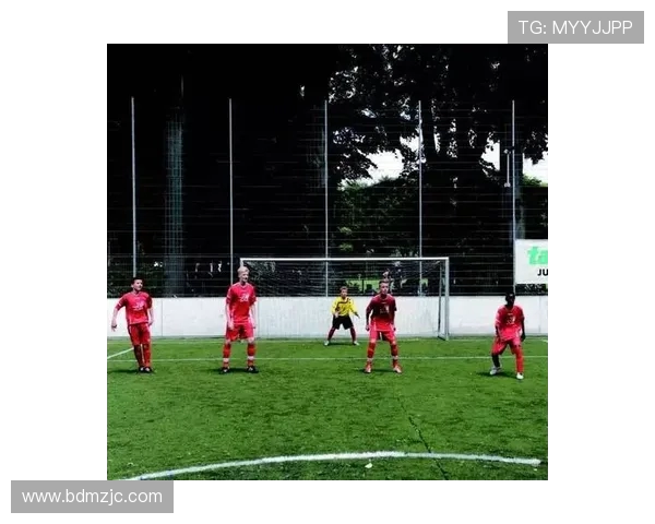 深入分析北京街舞队的区域防守战术与技巧应用 深入分析北京街舞队的区域防守战术与技巧应用