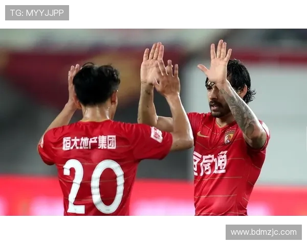 2017年恒大与富力激战回顾：精彩瞬间与战术分析全记录